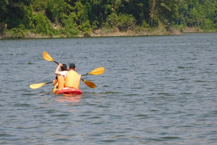 lake-chala-hike-and-canoeing-day-trip-3
